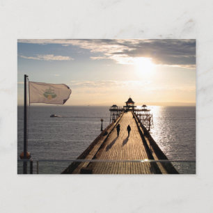 Postal Pier en Sunset - Clevedon, Somerset, Reino Unido -