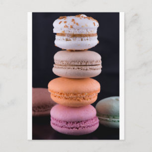 Postal Pila colorida de Macarons Franceses