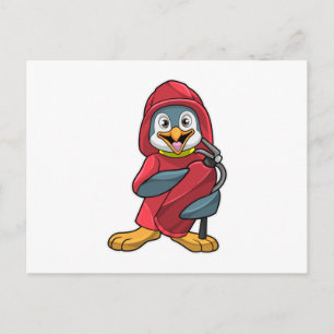 Postal Pingüino como bombero con extintor