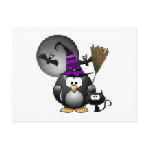 Pingüino de brujería con escena de Halloween