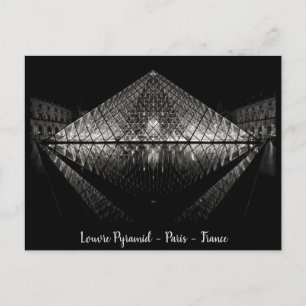 Postal Pirámide del Louvre, París, Francia