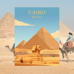 Postal Pirámides y esfinge El Cairo Viajes de época Egipt<br><div class="desc">Experimente el encanto eterno del antiguo Egipto con esta vintage postal con las impresionantes Pirámides de Giza y la icónica Gran Esfinge. Enclavadas en las afueras de El Cairo, estas estructuras monumentales son un testimonio del ingenio de una civilización antigua. Con un diseño nostálgico y colores intensos, esta postal le...</div>