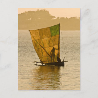 Postal Piroguier Vezo