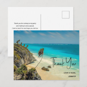 Postal Playa Tropical con Árboles Azotados por el Viento 