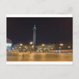 Postal Plaza de la Concordia en París por la noche