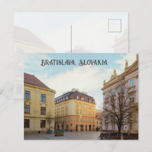 Postal Plaza del casco antiguo de Bratislava Eslovaquia,