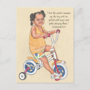 Postal Plaza pública con niños y chicas~Escritura~Postcar