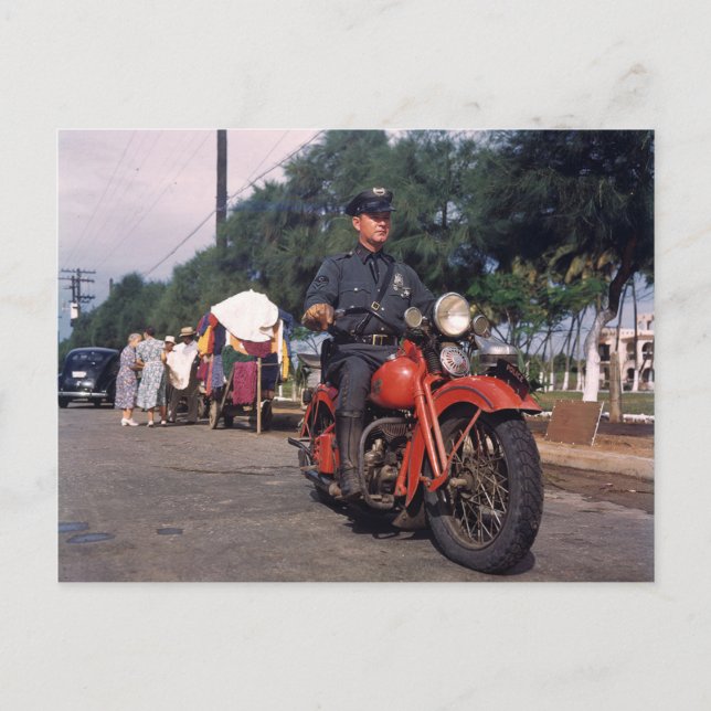 Postal Policía en la vieja motocicleta 1939. Foto de époc (Anverso)