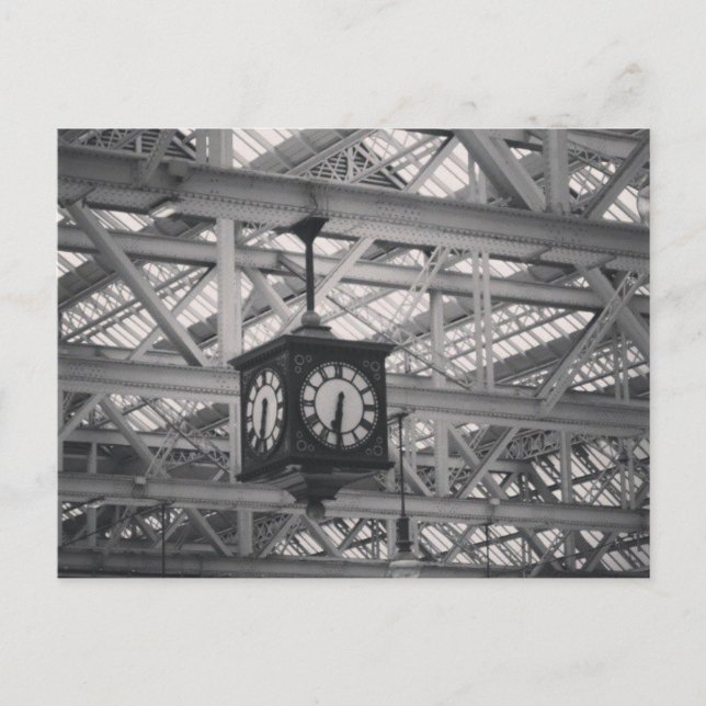 Postal Por la mañana en la estación central de Glasgow (Anverso)