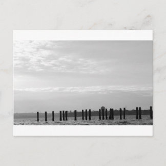 Postal Posts del cielo blanco y negro