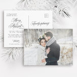 Postal Primera foto de Navidad de Feliz y Casado con Nove<br><div class="desc">Grabado elegante y romántico de caligrafía rápida con una foto. Para una personalización más avanzada de este diseño,  haga clic en el BOTÓN HERRAMIENTA DE DISEÑO AZUL de arriba.</div>