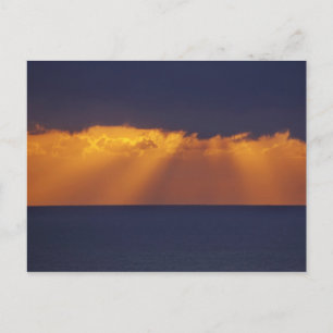 Postal Primera Luz sobre el Mar de Tasmania, Australia