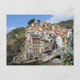 Postal Pueblo de Riomaggiore en Cinque Terre, Italia