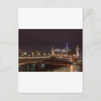 Postal Puente Alejandro y gran palacio en la noche París
