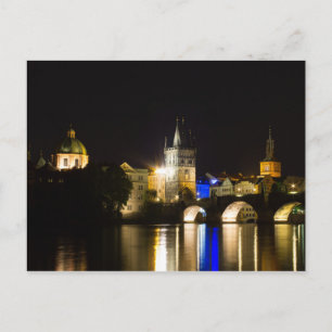 Postal Puente Carlos y río Vltava