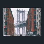 Postal Puente de Brooklyn en invierno (Nueva York, NY)<br><div class="desc">Toma increíble del Puente de Brooklyn durante una nevada.</div>