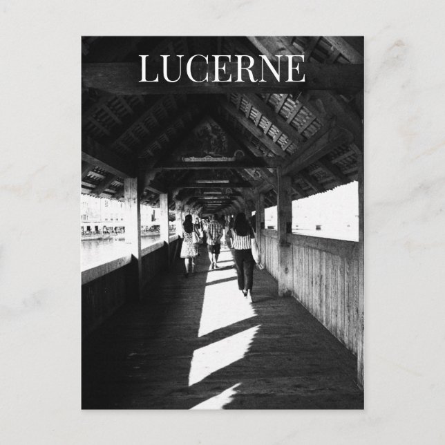 Postal Puente de capilla de Lucerna + Turistas Suiza BW (Anverso)