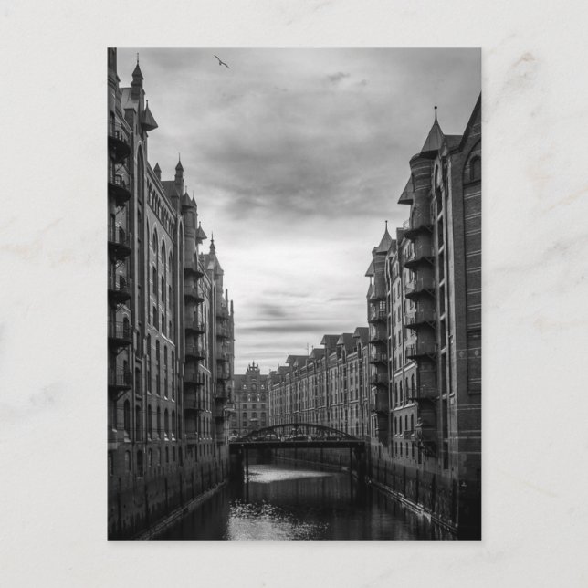 Postal Puente del río de la ciudad de la tormenta negra y (Anverso)