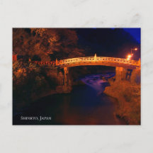 Puente Sagrado Rojo sobre un río por la noche Japó