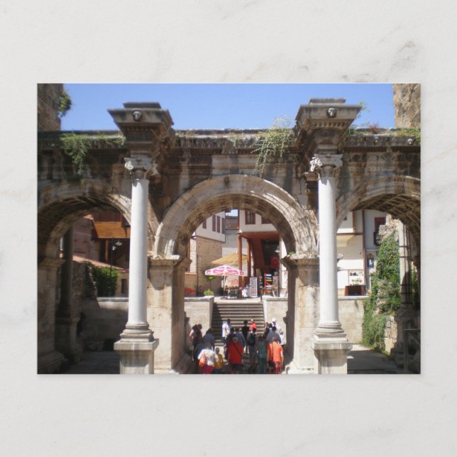 Postal Puerta del emperador romano Hadrian (Anverso)