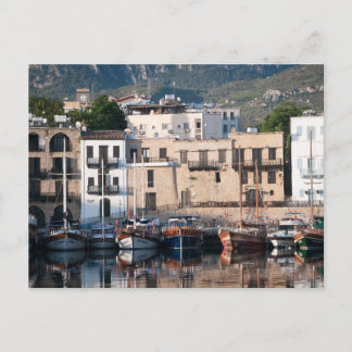 Postal Puerto antiguo de Kyrenia en el norte de Chipre