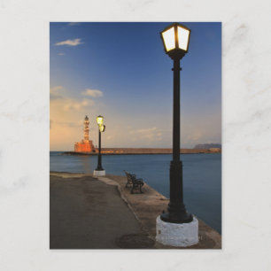Postal Puerto de Chania y faro veneciano al atardecer