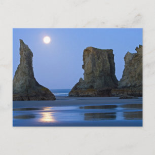 Postal Puesta de luna, playa de Bandon, Oregón.