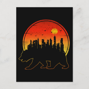 Postal Puesta de sol del oso en la ciudad