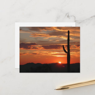Postal puesta de sol en el paisaje de Arizona