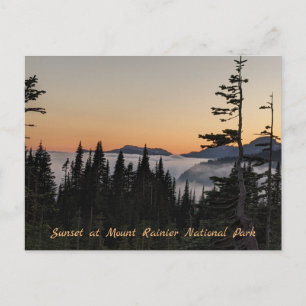 Postal Puesta de sol en Mount Rainier Postard