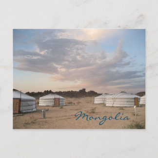 Postal Puesta de sol sobre el campamento ger en Mongolia