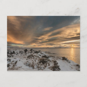 Postal Puesta de sol sobre el lago Myvatn, Islandia