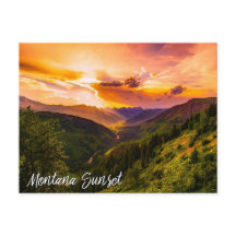Puesta del sol de Montana sobre las montañas River