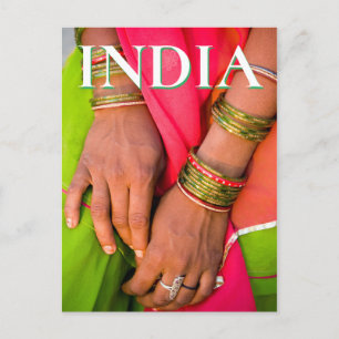 Postal Rajastán cerca de las manos de la mujer