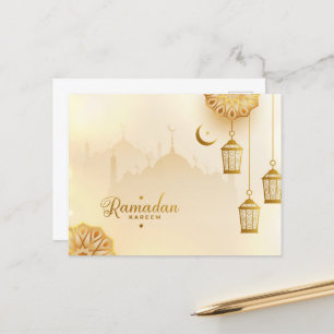 Postal Ramadan Kareem Creciente de Oro y linterna