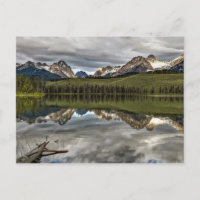 RANGO DE SAWTOOTH, MONTAÑAS ROCAS, IDAHO, EE.UU.