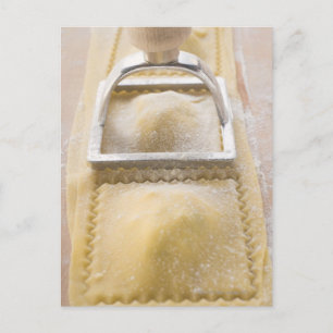 Postal Ravioli con cortador de pastelería, cerrar
