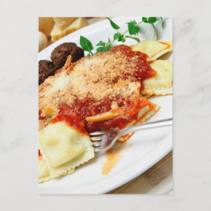 Postal Ravioli Y Carne