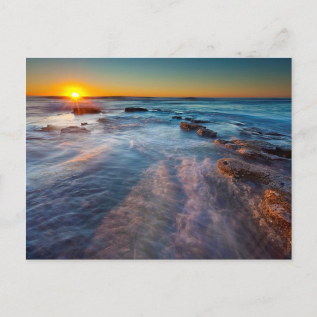 Postal Rayos de sol iluminan el Océano Pacífico (Anverso)