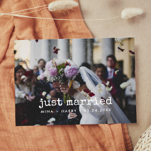 Postal Recién casados Foto de boda con máquina de escribi