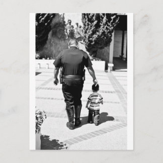 Postal Recordar cuidado de policías