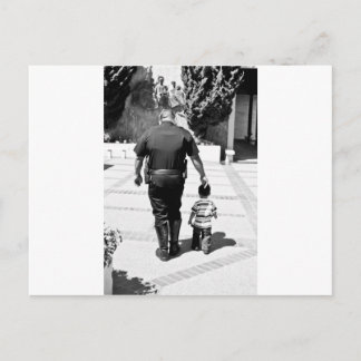 Postal Recordar cuidado de policías