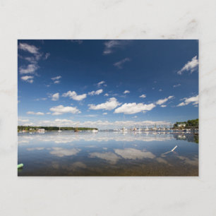 Postal Reflejo del cielo en el puerto de Belfast, Maine