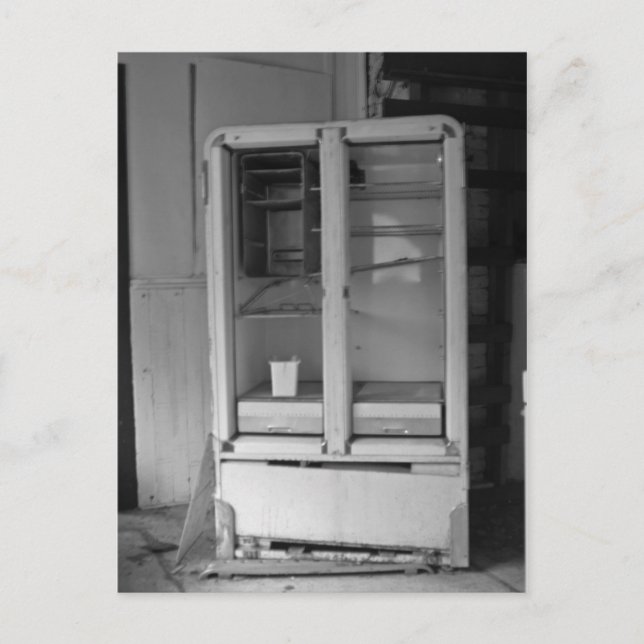 Postal Refrigerador abandonado (Anverso)
