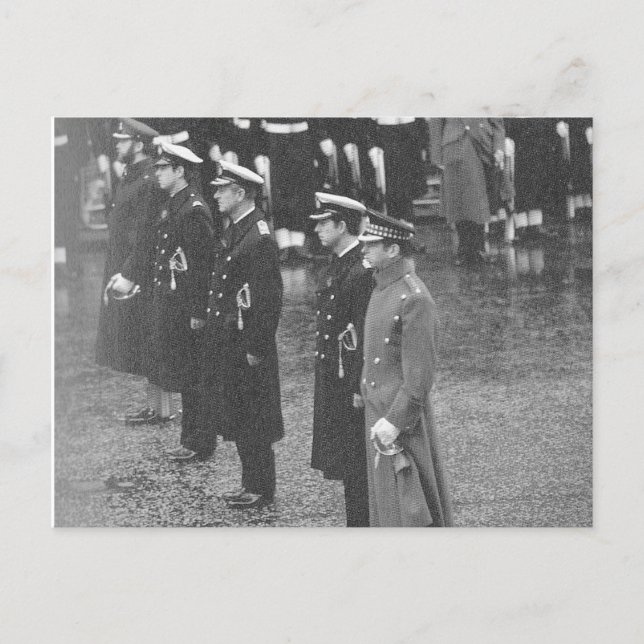 Postal Regalía de época, príncipes británicos, Día del Re (Anverso)