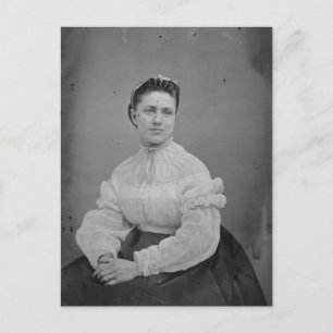 Postal Retrato de la era de la guerra civil de una mujer