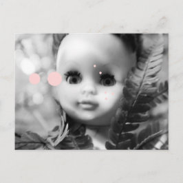 Postal Retrato de muñeca en la naturaleza - Ver la bellez