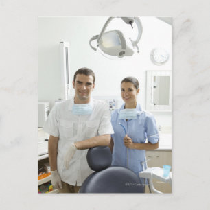 Postal Retrato del dentista y su asistente en un