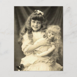 Postal Retrato vintage Chica joven con muñeca