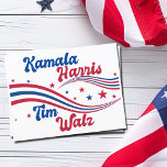 Postal Retro Kamala Harris Tim Walz Elecciones Rojas Azul<br><div class="desc">Esta bonita postal retro Kamala Harris Tim Walz incluye estrellas y rayas onduladas en azul y rojo para Estados Unidos. Un regalo genial de un demócrata patriótico estadounidense con divertida letra vintage.</div>